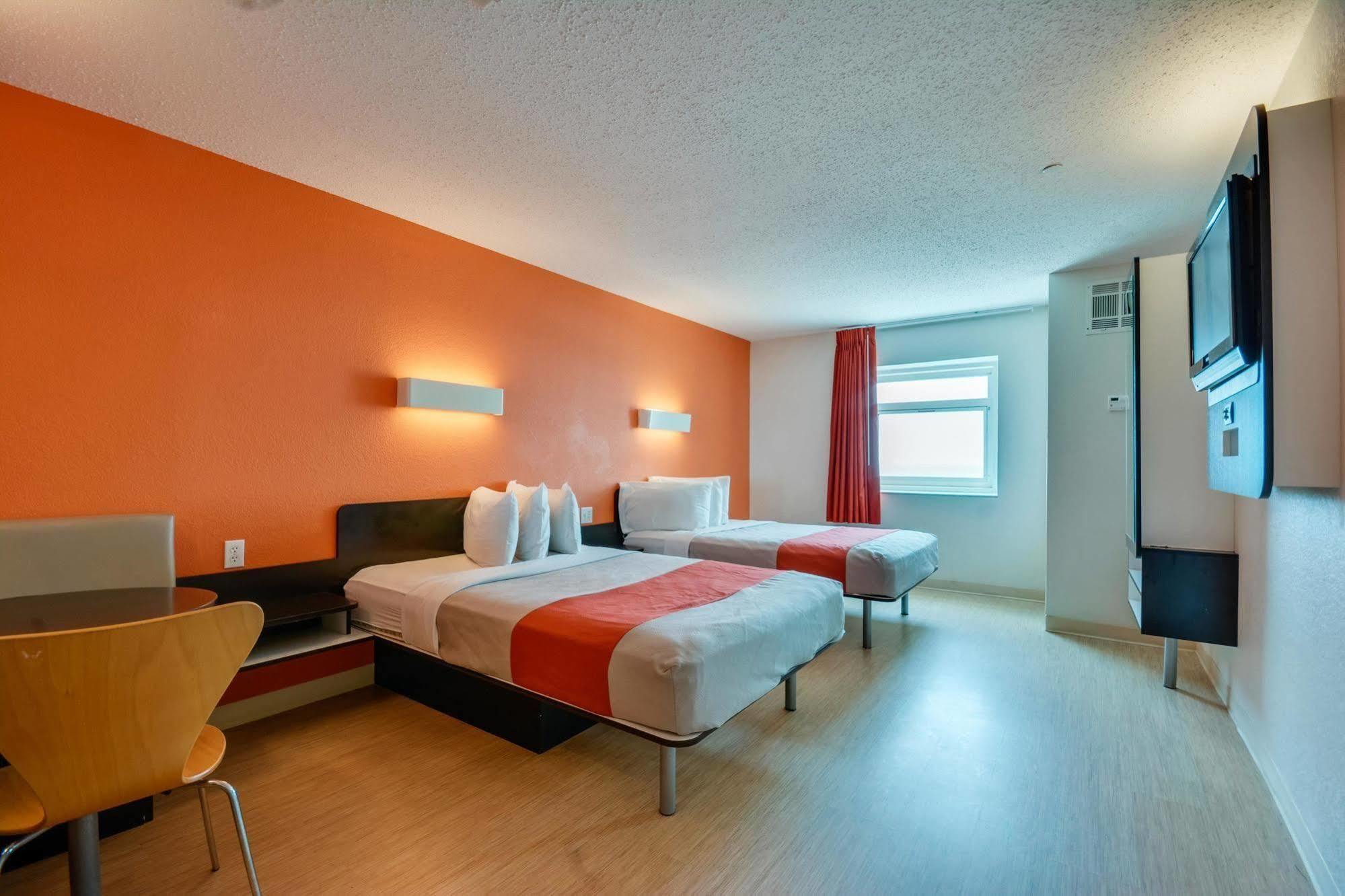 Motel 6-Biloxi, Ms - Beach Екстер'єр фото