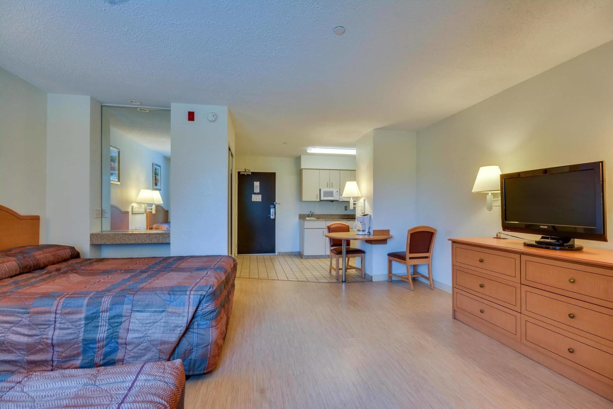 Motel 6-Biloxi, Ms - Beach Екстер'єр фото