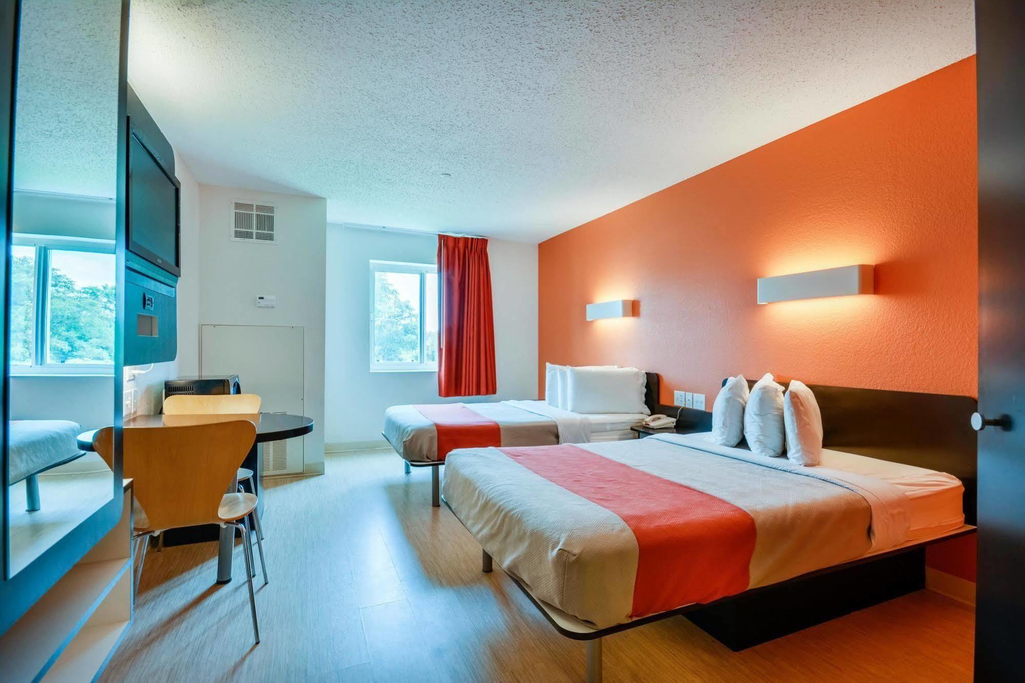 Motel 6-Biloxi, Ms - Beach Екстер'єр фото